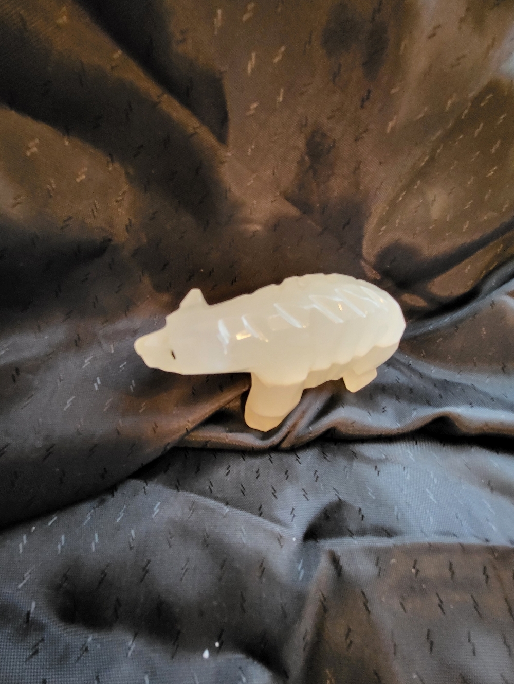VTG.Handcarved White Onyx 2 x 4.25 Inch Polar Bear Figurine